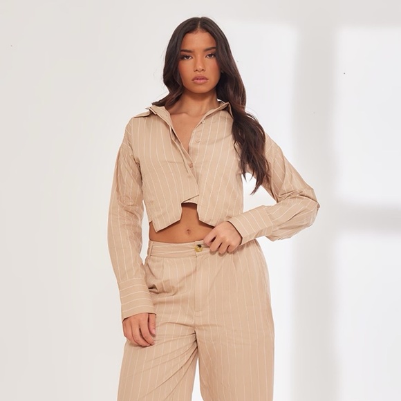 PrettyLittleThing Tops - 1096 NWT PrettyLittleThing Poplin Pinstripe Cropped LS Shirt - Stone - Size 8